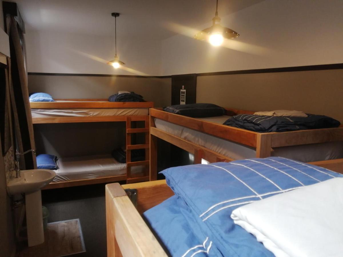 The Duke Hostel Greymouth Exterior foto A room at a youth hostel in Japan